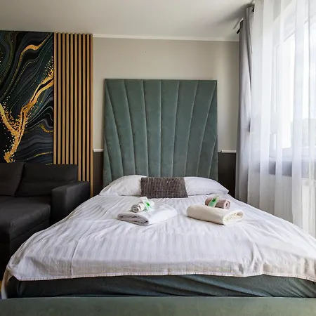 River View Aurora Στσέτσιν