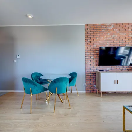 River View Aurora Στσέτσιν